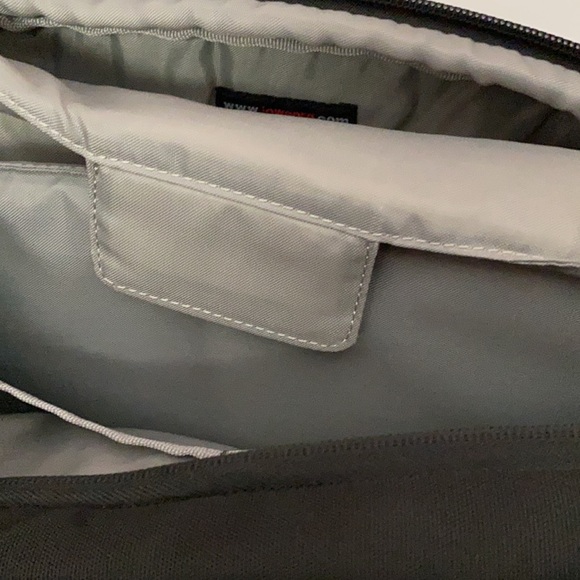 Lowepro laptop bag. - Picture 4 of 8